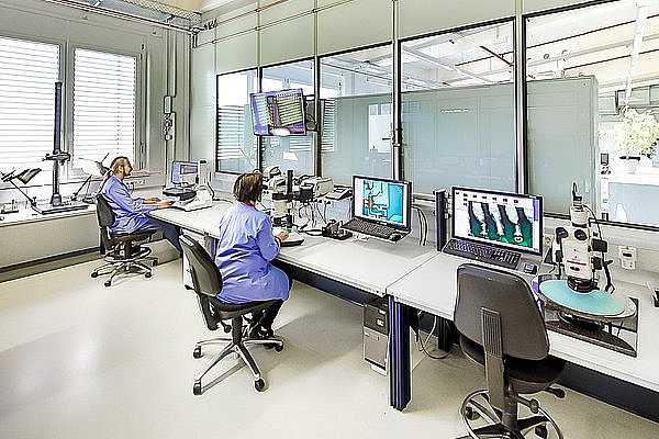 Das Analyselabor der Zollner Elektronik AG